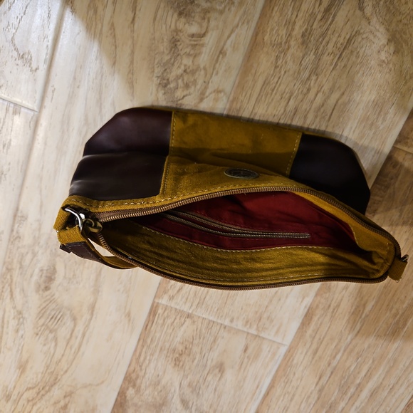 Purse - Picture 3 of 4